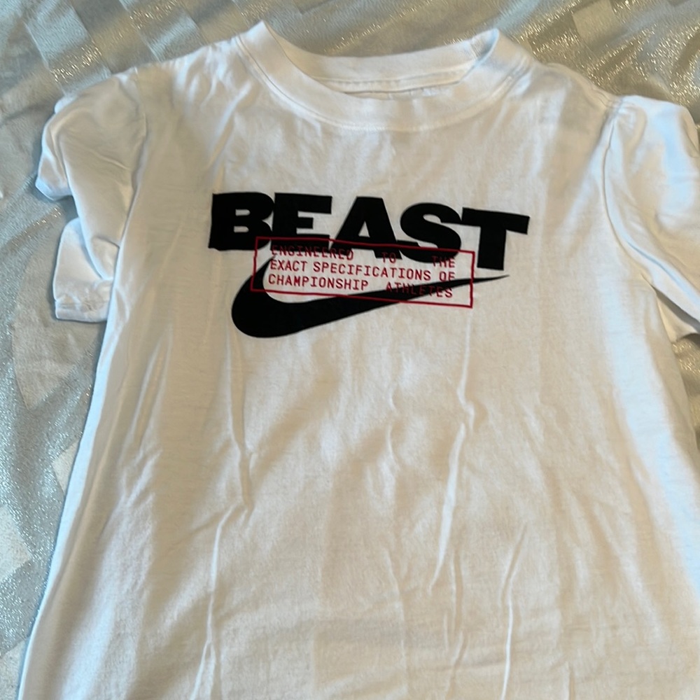 Used boys Nike T-shirt